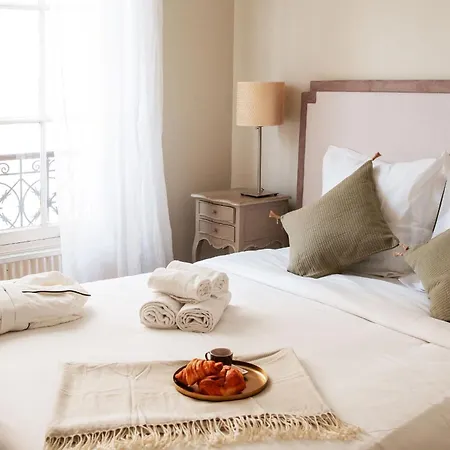 Bnbnova - Eiffel Tower & Les Invalides - 1Br 公寓 *
