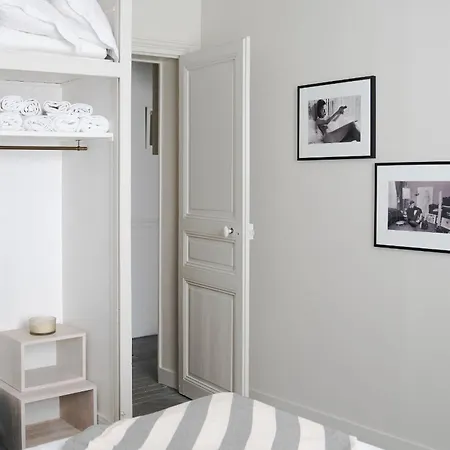 Apartment Charming 1br By The Eiffel Tower - Les Invalides Paris