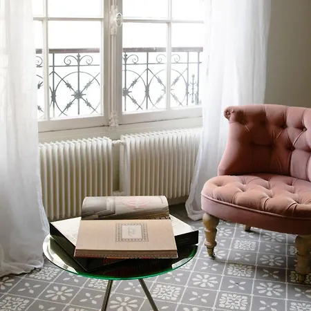 Bnbnova - Eiffel Tower & Les Invalides - 1Br Apartamento